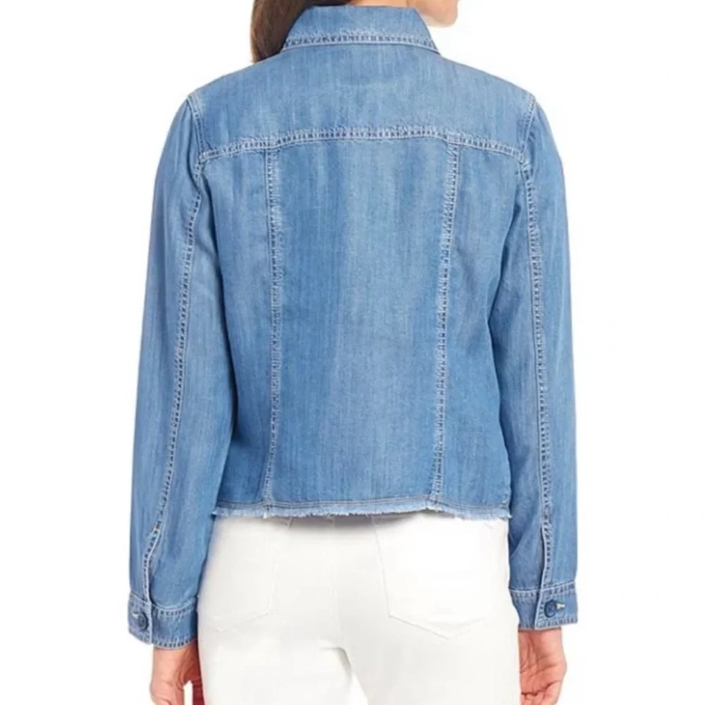 Tommy Bahama Chambray O’Lei Jean Jacket with frayed hem EUC Sz. M - Picture 2 of 7